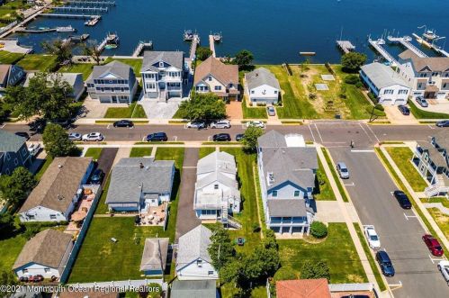 102 Niblick St, Point Pleasant Beach NJ  08742-3114 exterior