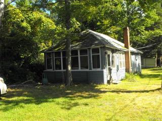46 Sarine Rd, Wurtsboro, NY 12790-5127
