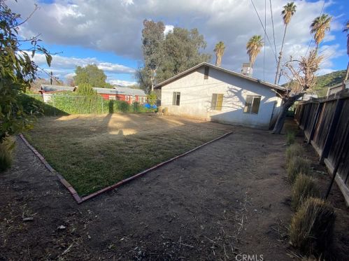 33195 Schaper St, Lake Elsinore CA  92530-6173 exterior