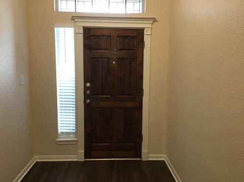215 Maple Ln, Conroe TX  77304-2589 exterior