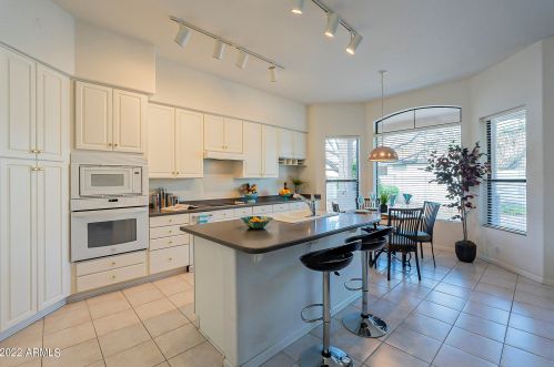 4608 Molly Ln, Cave Creek AZ  85331-6691 exterior