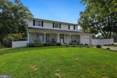 3000 New Albany Rd, Riverton, NJ 08077-4313