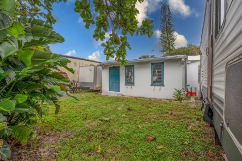 107 Central Ave, Delray Beach, FL 33483-3433