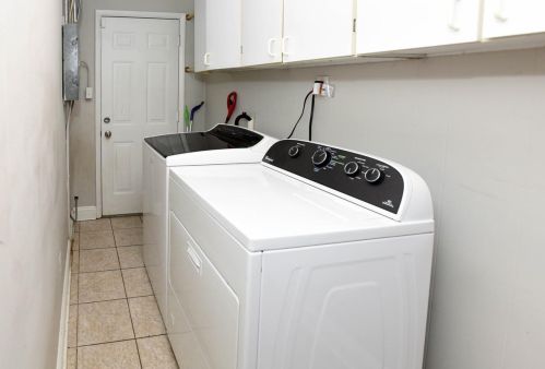 3820 80th Ave, Gary IN  46410-5020 exterior