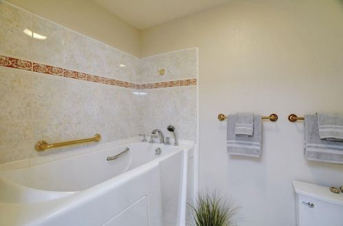 2160 Bayo Claros Cir, Morgan Hill CA  95037-7006 exterior