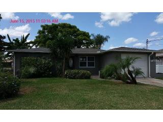 7420 Hatteras Dr, Port Richey, FL 34667-3957