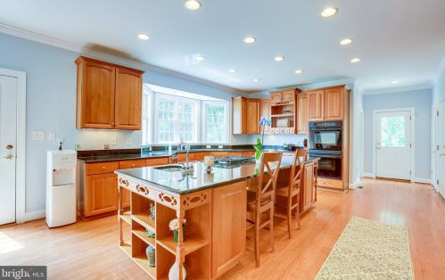 2506 Logmill Rd, Haymarket VA  20169-1417 exterior