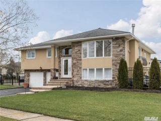17 Lafayette Pl, East Massapequa, NY 11758-7946