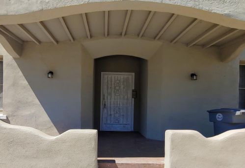 365 Walnut St, Nogales, AZ 85621-2628