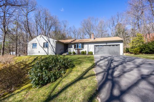59 Thompson St, South Glastonbury, CT 06073-2917