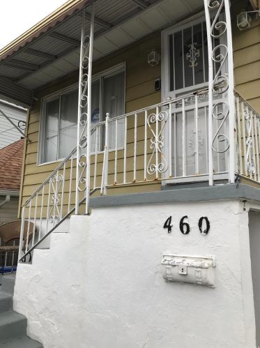 460 Beach 45th St, Far Rockaway NY  11691-1229 exterior