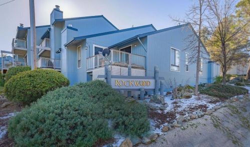 248 Rockwood Dr, Grass Valley, CA 95945-5638
