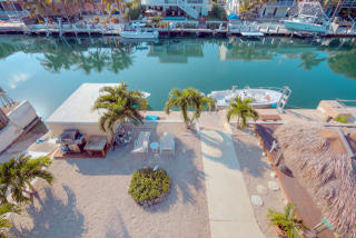 117 Milano Dr, Plantation Key FL  33036-3311 exterior