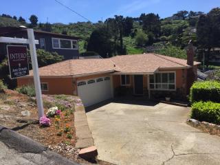 640 Carmel Ave, Pacifica, CA 94044-2413