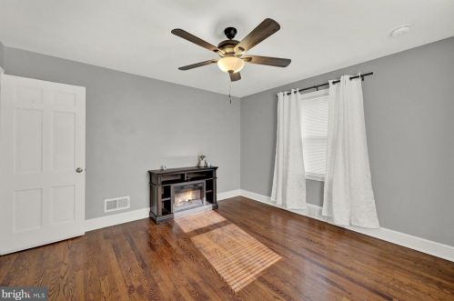 1829 Basin Hill Blvd, Carlisle PA  17013-1111 exterior