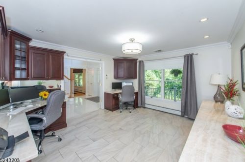 19 Marisa Ct, West Milford NJ  07480-3000 exterior