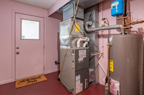 54 Bluestone Dr, Nashua NH 03060-6835 exterior