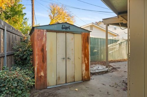 950 Karen Dr, Chico CA  95926-2819 exterior