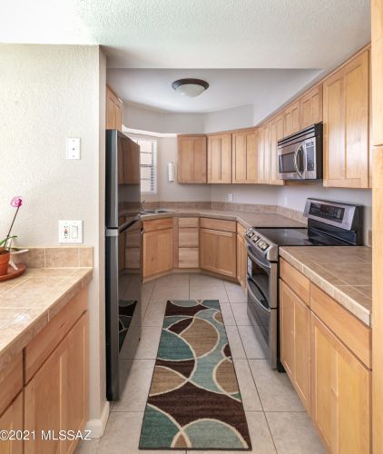 6430 Tierra De Las Catalinas, Tucson, AZ 85718-2171