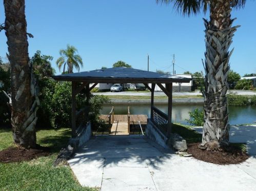 13231 Jacaranda Ln, Port Richey FL  34667-1630 exterior