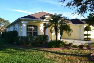 5832 Heronrise Crescent Dr, Lithia FL  33547-5883 exterior