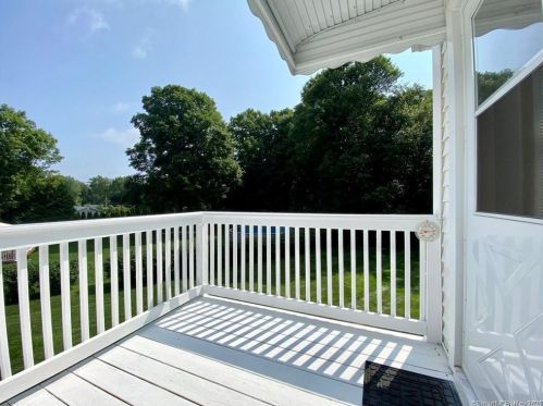 242 Dahlia Dr, Mahopac NY  10541-3768 exterior