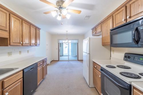 1084 Timberwood Dr, Beaver Falls PA 15010-1614 exterior