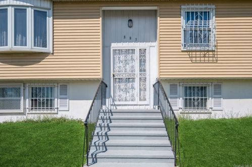 885 170th St, Bronx, NY 10459-1346