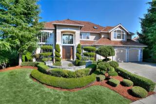 308 246 Way, Redmond WA  98074-3440 exterior