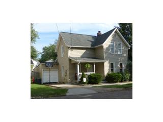 146 7th St, Parral, OH 44622-2844