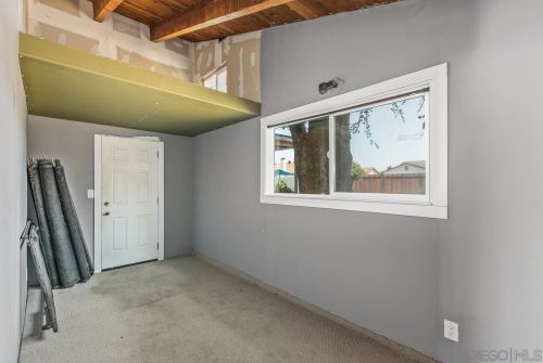 1521 Melody Ln, El Cajon CA  92019-2016 exterior