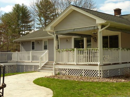 52 Hodge Rd, East Hampton, CT 06447-1304
