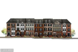 8842 Orchard Ln, Manassas, VA 20110-8432