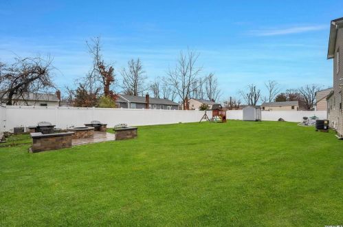 1246 Ferndale Blvd, Central Islip NY  11722-3942 exterior