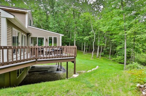 26 Wright Rd, Hollis NH  03049-6154 exterior