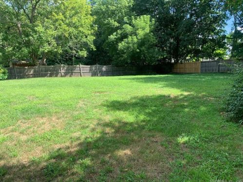 210 Circle Dr, Litchfield CT  06750-1754 exterior