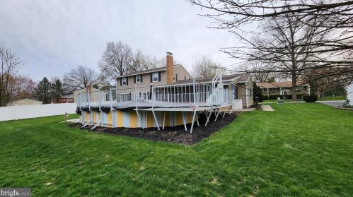 17 Briarwood Rd, Shrewsbury PA  17361-1801 exterior