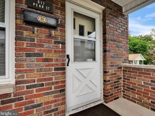 617 Pear St, Arnots Addition, PA 17970-1142