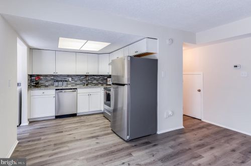 30 Roxborough Pl, Willingboro NJ  08046-4015 exterior