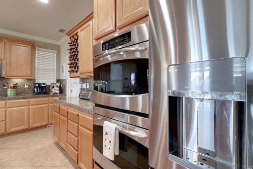 104 Riviera Dr, Rio Vista CA  94571-2243 exterior