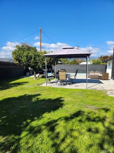 4903 Banewell Ave, Covina CA  91722-1206 exterior