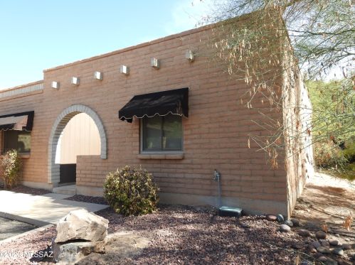 1233 Wright Rd, Tucson, AZ 85713-1154