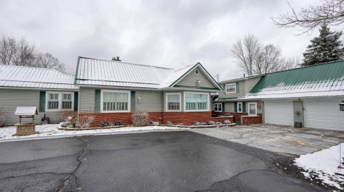 10272 Ford Rd, Cambridge, OH 43725-9521