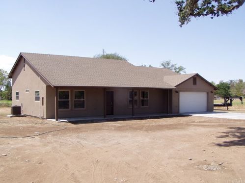 8435 Buena Vista Ave, Los Molinos, CA 96055-9556