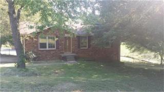 227 Jeffery Dr, Clarksville, TN 37043-5634