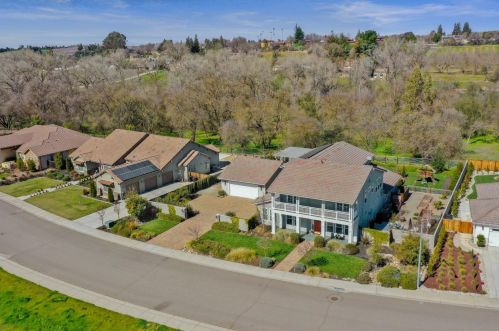 10817 Goldsborough Cir, Valley Home CA 95361-7649 exterior