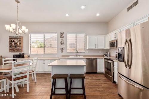 712 Ebony Way, Chandler AZ  85248-4445 exterior