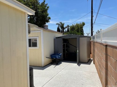 3367 Weatherford Ct, Simi Valley CA  93063-1328 exterior