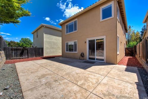 1173 Villaggio Cir, Vacaville CA  95688-8774 exterior