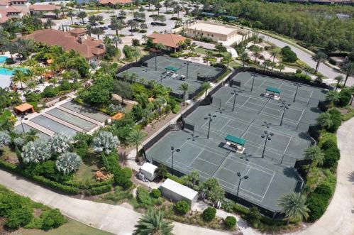 9243 Rialto Ln, Naples FL  34119 exterior